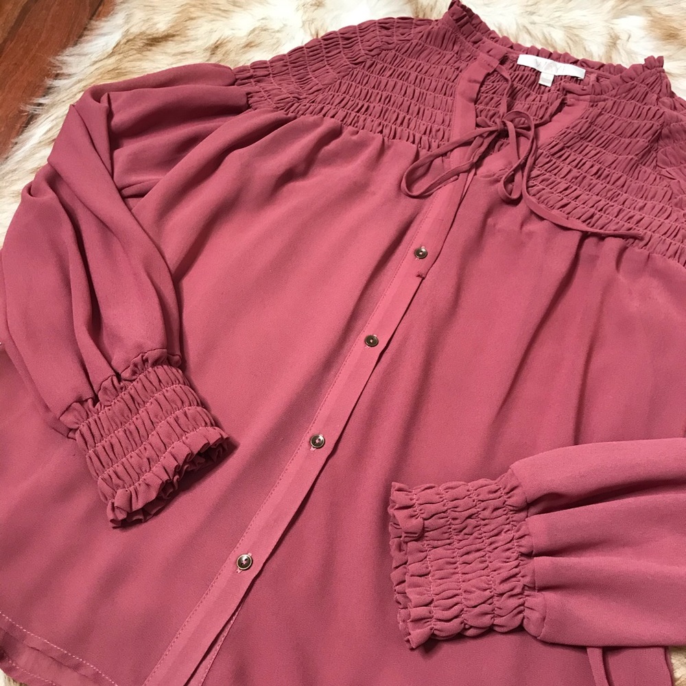 WAYF smocked button down - Picture 4 of 6